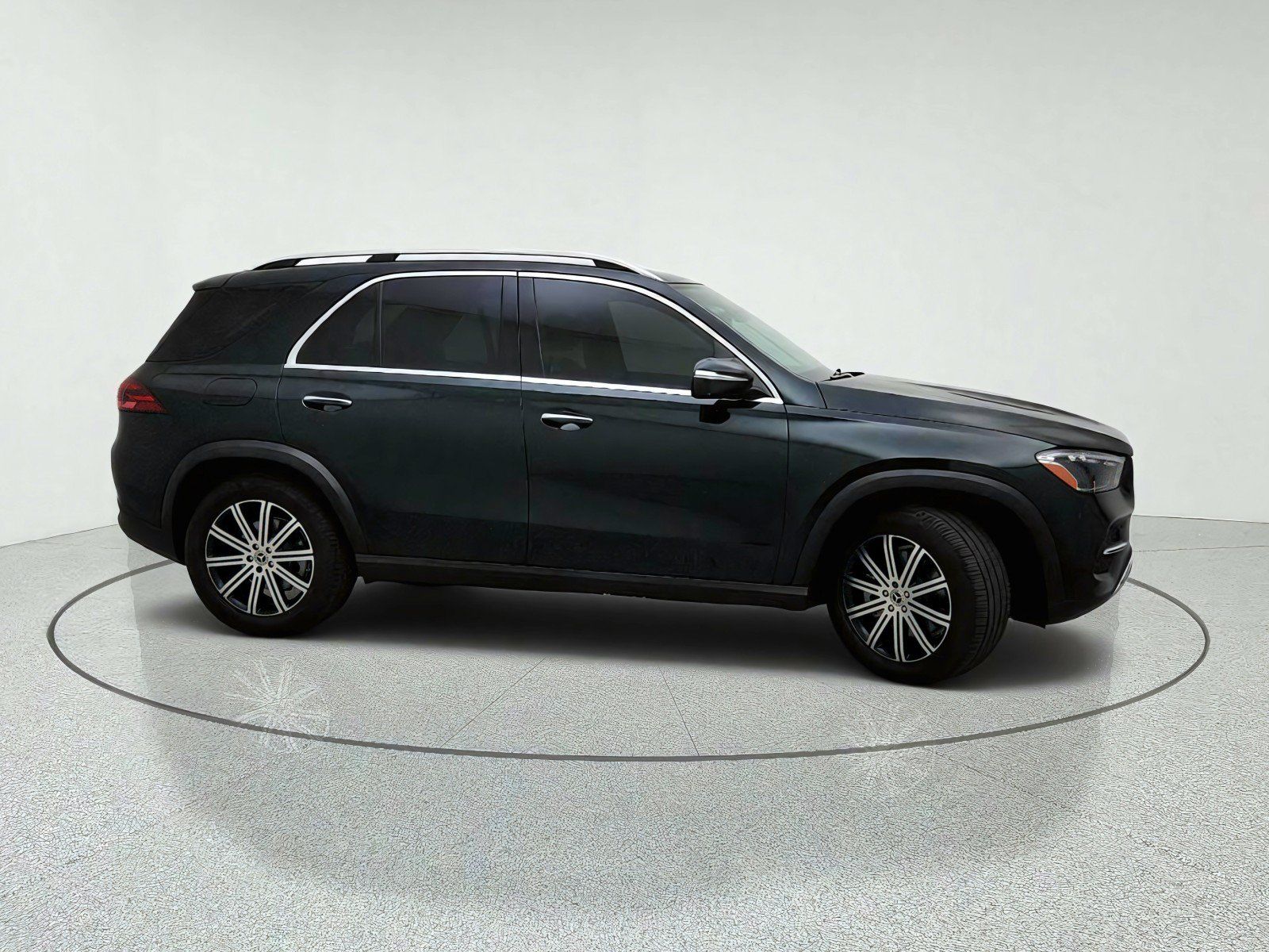 Certified 2024 Mercedes-Benz GLE 450 4MATIC image 6