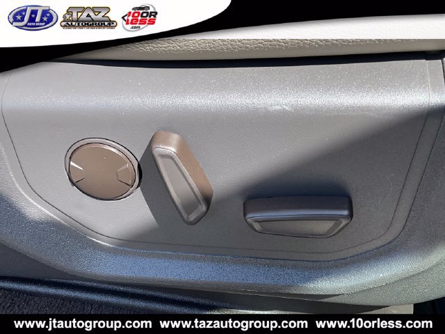 Used 2020 Ford Expedition XLT w/ Equipment Group 202A AWD/4WD image 20