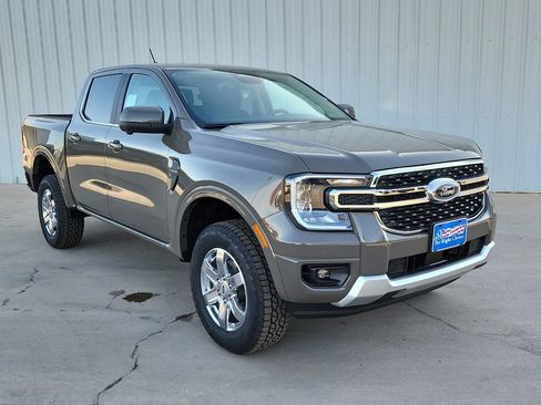 New 2026 Ford Ranger Lariat w/ Chrome Accent Package image 1