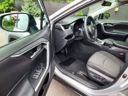 Used 2024 Toyota RAV4 XLE image 25