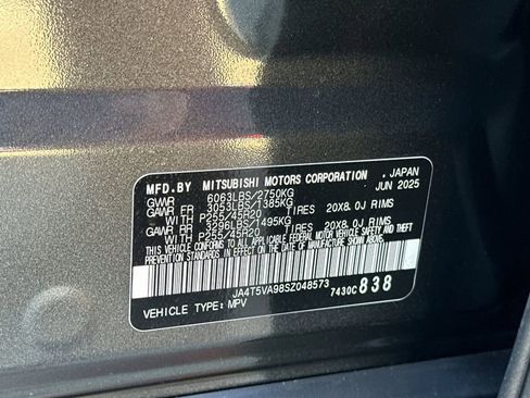 New 2025 Mitsubishi Outlander SE image 27