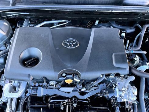 Used 2024 Toyota Camry LE image 32