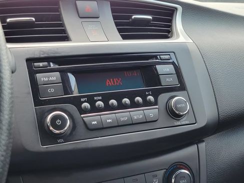 Used 2016 Nissan Sentra S FWD image 15