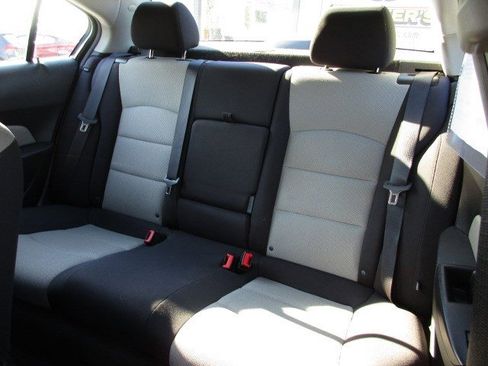 Used 2013 Chevrolet Cruze LS image 22