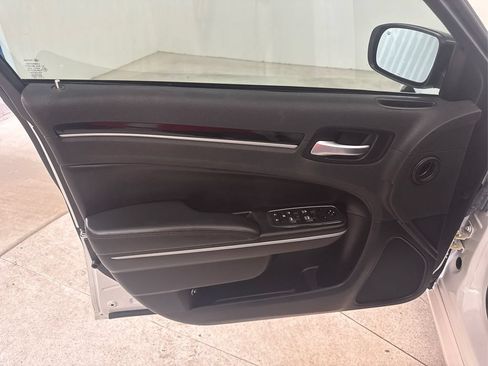 Used 2023 Chrysler 300 Touring w/ Sport Appearance Package RWD image 33