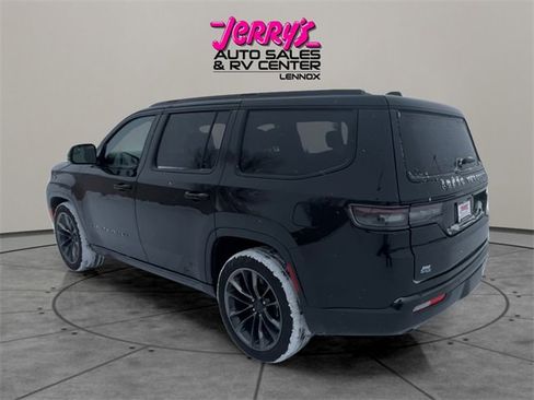 Used 2025 Jeep Grand Wagoneer Series III w/ Rear Seat Video Group 1 image 3