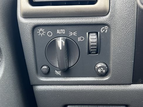 Used 2005 Chevrolet Colorado LS w/ Power Convenience Package image 29