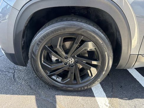 Used 2022 Volkswagen Atlas SE w/ Panoramic Sunroof Package image 10