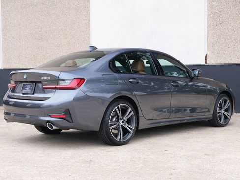 Used 2022 BMW 330i xDrive 330i xDrive Sedan 4D w/ Driving Assistance Package image 15