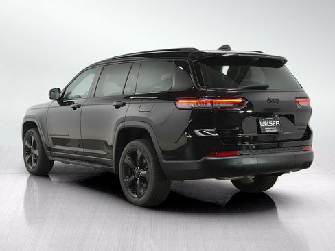 Used 2024 Jeep Grand Cherokee L Limited w/ Luxury Tech Group II AWD/4WD image 3