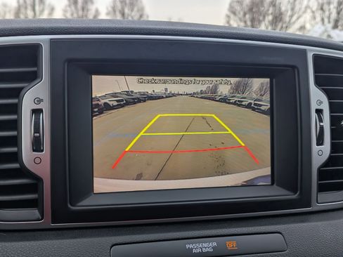 Used 2019 Kia Sportage LX w/ LX Popular Package image 18