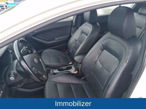 Used 2016 Kia Forte SX w/ Option Group 050 FWD image 9