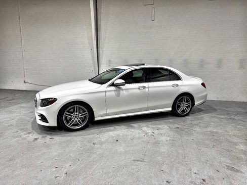 Used 2019 Mercedes-Benz E 300 image 18