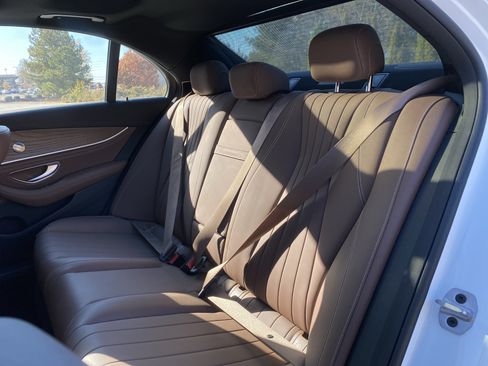 Used 2022 Mercedes-Benz E 450 E 450 w/ Driver Assistance Package image 8