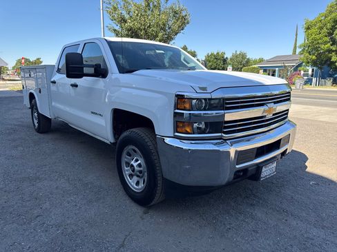 Used 2018 Chevrolet Silverado 3500 W/T RWD image 7