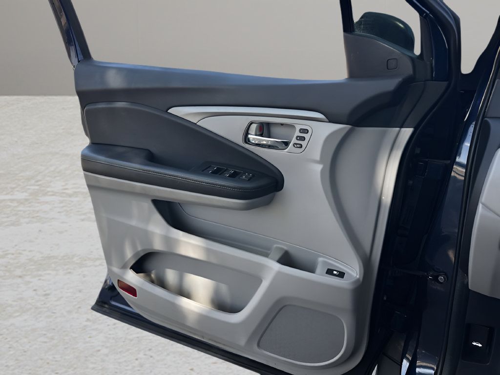Used 2023 Honda Ridgeline RTL image 18