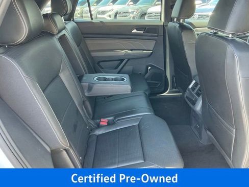 Certified 2023 Volkswagen Atlas Cross Sport SE w/ Black Wheel Package FWD image 18