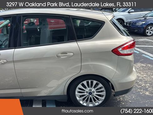 Used 2017 Ford C-MAX Energi SE FWD image 16