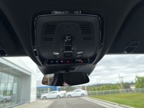 New 2025 Cadillac Lyriq Sport image 17