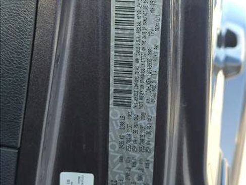 Used 2020 Jeep Wrangler Unlimited Sahara image 25