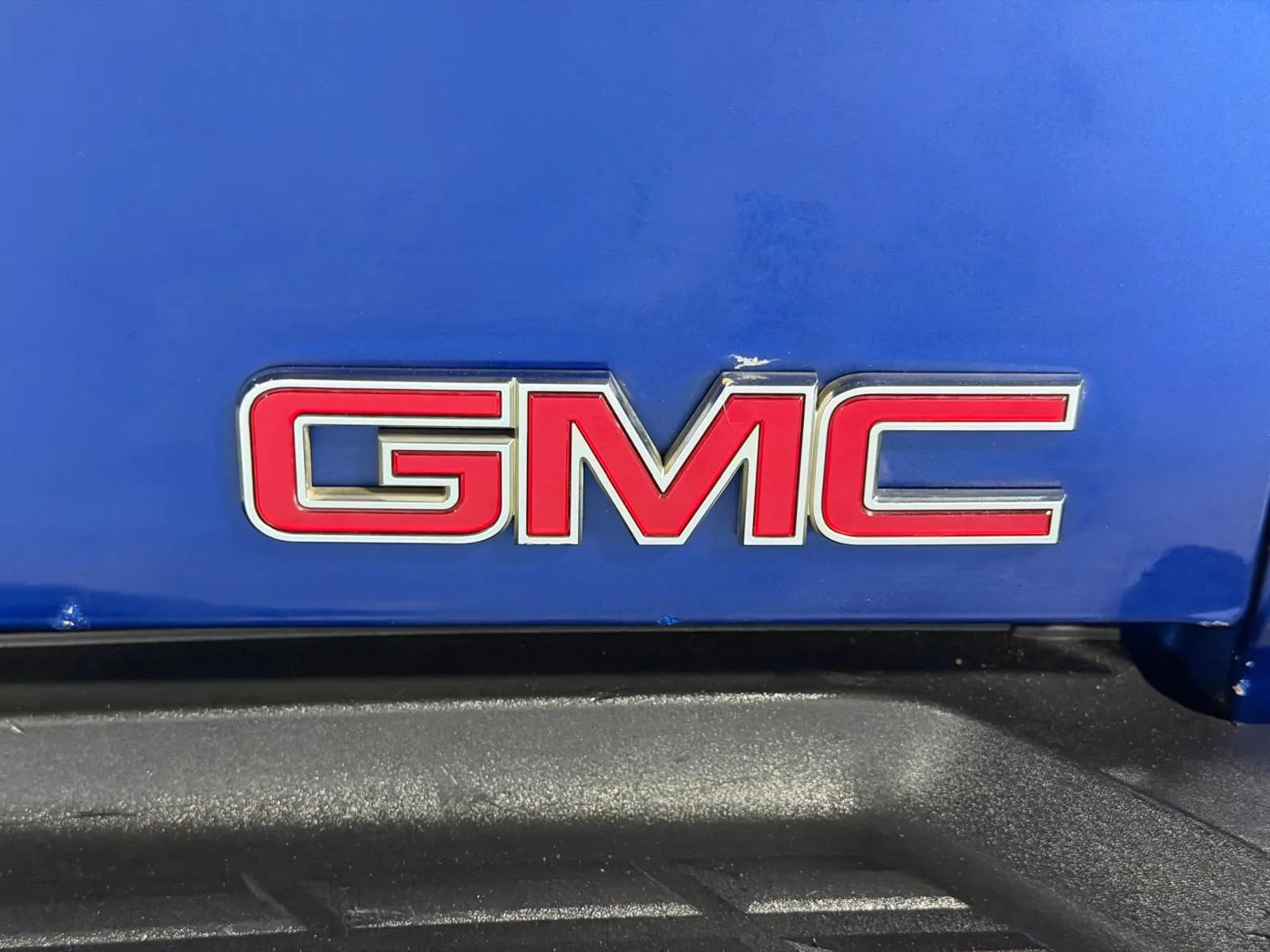 Used 2013 GMC Sierra 2500 SLE w/ SLE Preferred Package AWD/4WD image 12