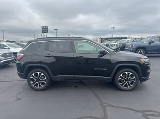 Used 2022 Jeep Compass Limited video 2