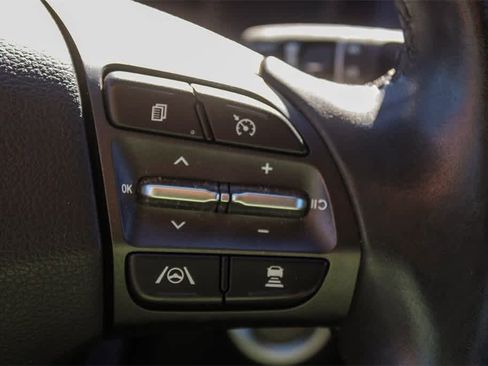 Certified 2022 Hyundai Kona Limited image 34