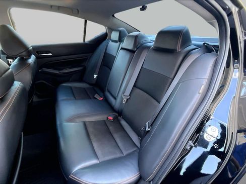 Used 2021 Nissan Altima 2.5 SR w/ SR Premium Package FWD image 21