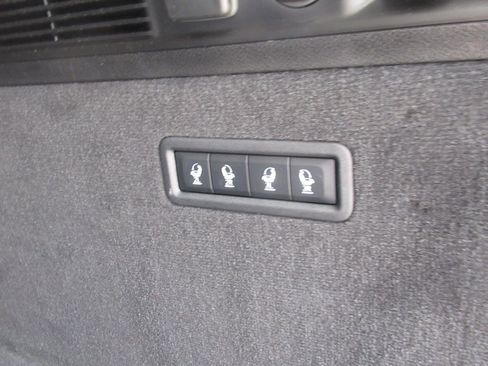 Used 2023 Jeep Grand Wagoneer Series III image 19