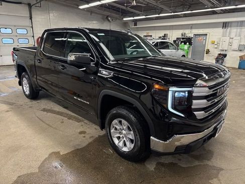 New 2026 GMC Sierra 1500 SLE image 8