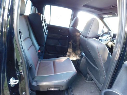 Used 2021 Honda Ridgeline Black Edition image 11