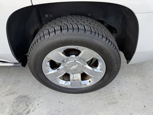 Used 2015 Chevrolet Tahoe LTZ AWD/4WD image 51