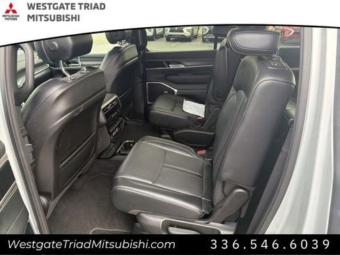 Used 2024 Jeep Wagoneer Series II image 18