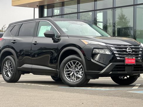 New 2026 Nissan Rogue S image 2