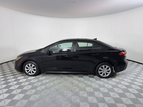 Used 2023 Toyota Corolla LE FWD image 8