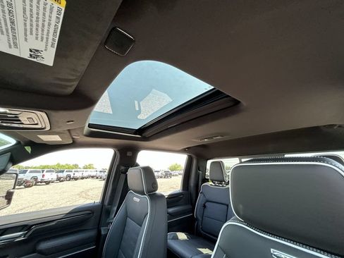 New 2026 GMC Sierra 2500 AT4X AWD/4WD image 19