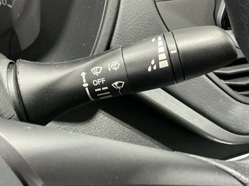 Used 2025 Nissan Altima 2.5 S image 11