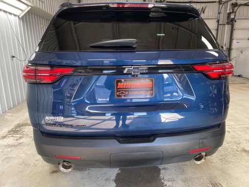 Used 2023 Chevrolet Traverse LT w/ Midnight/Sport Edition image 7