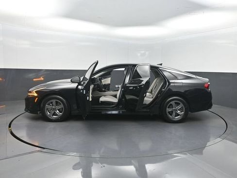 Used 2022 Kia K5 LXS FWD image 35