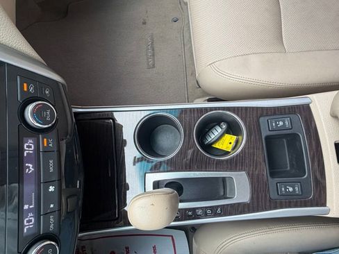 Used 2013 Nissan Altima 3.5 SL image 29