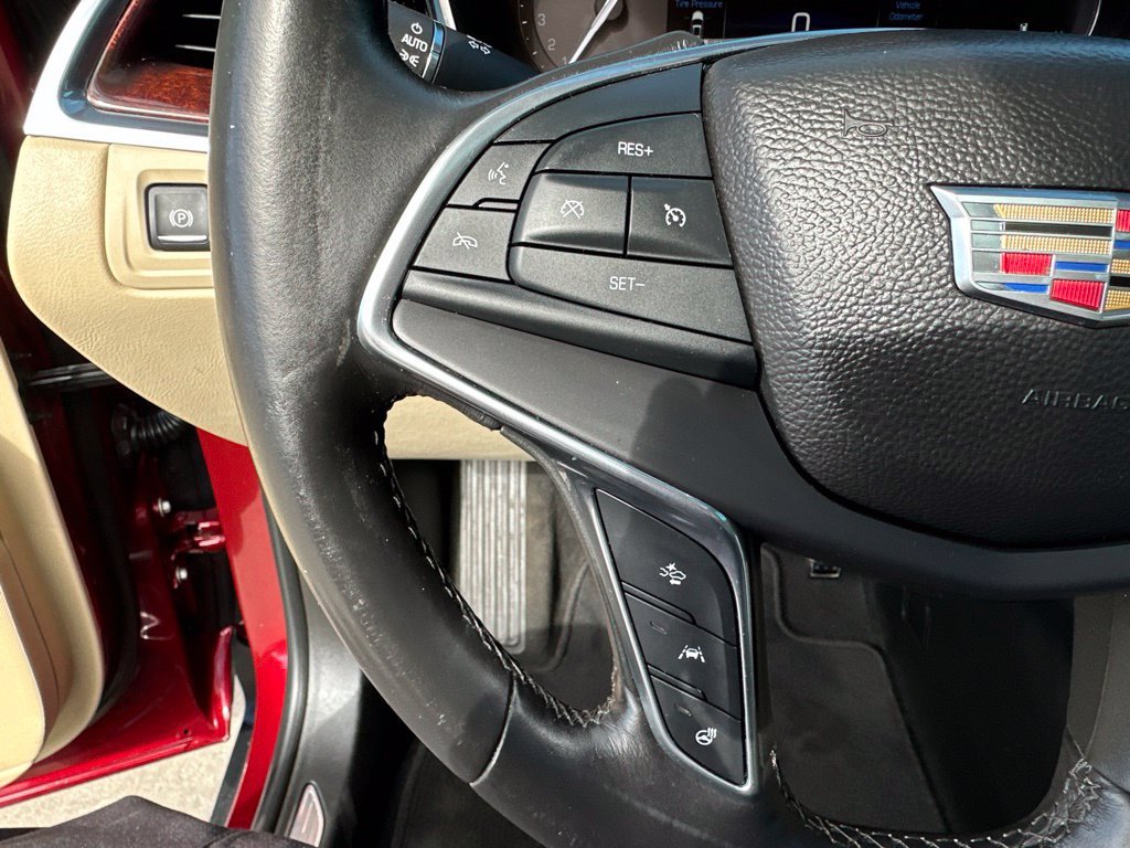 Used 2017 Cadillac XT5 Premium Luxury AWD/4WD image 12