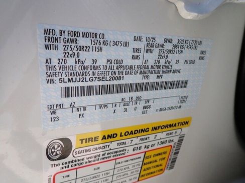 New 2025 Lincoln Navigator Reserve image 23