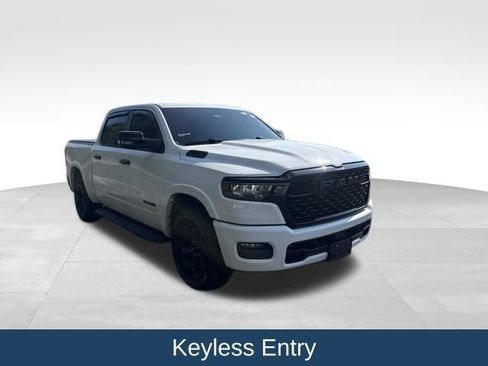 Used 2025 RAM 1500 Big Horn AWD/4WD image 9