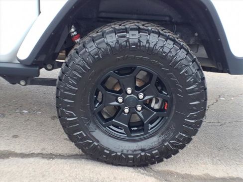 Used 2020 Jeep Gladiator Rubicon image 8