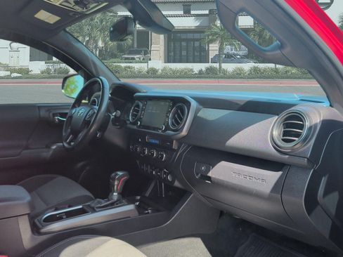 Used 2023 Toyota Tacoma TRD Off-Road w/ Technology Package AWD/4WD image 26