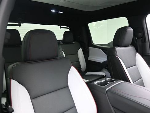 Used 2025 Chevrolet Silverado EV RST AWD/4WD image 23