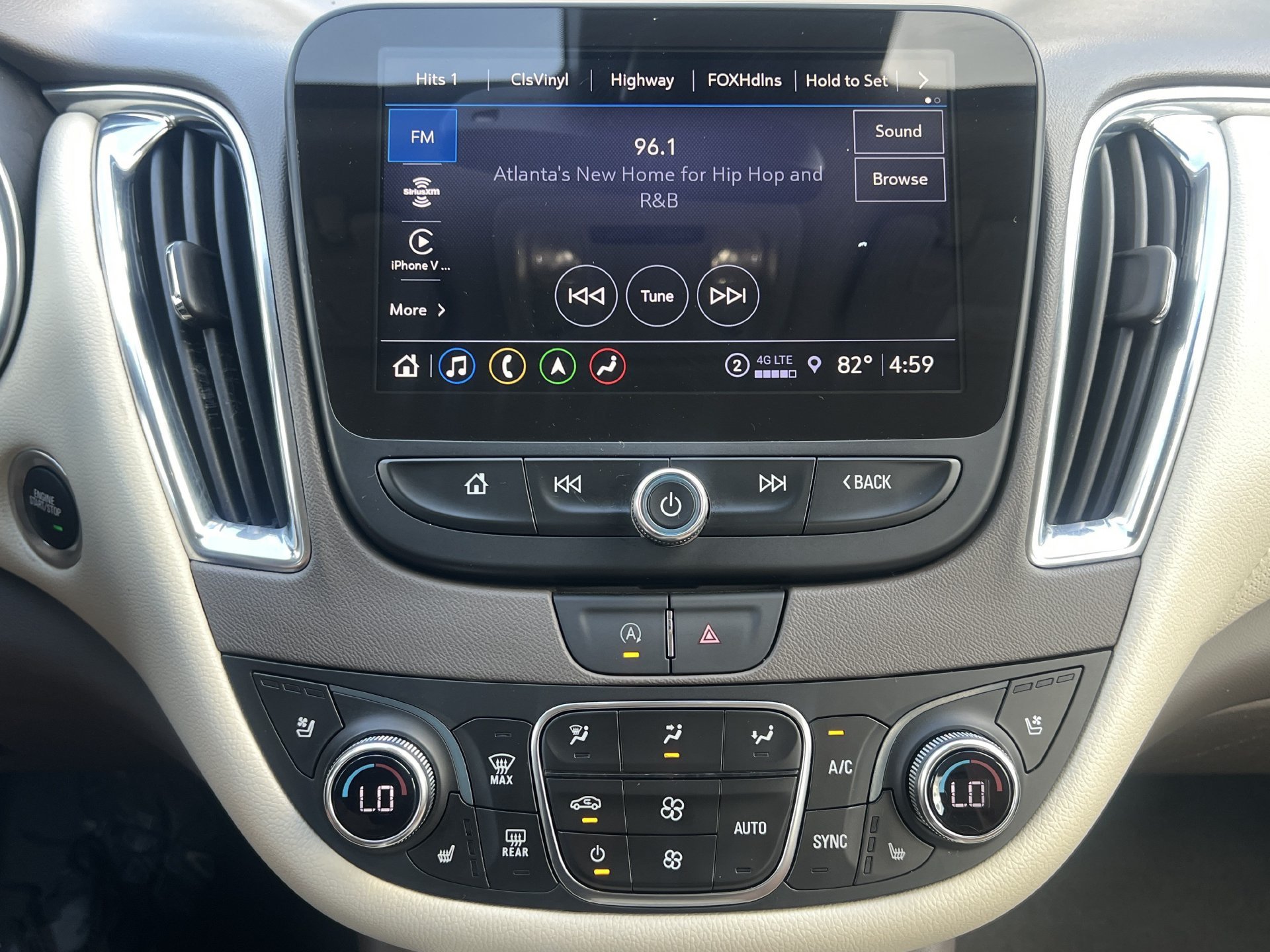 Used 2024 Chevrolet Malibu LT FWD image 4
