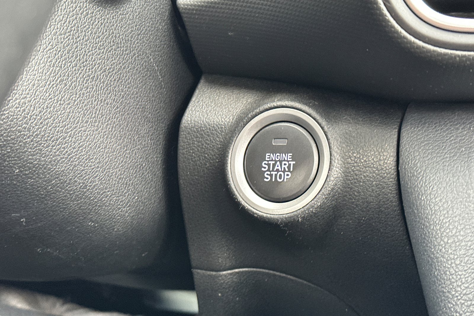 Used 2019 Hyundai Kona SEL w/ SEL Tech Package 02 AWD/4WD image 24