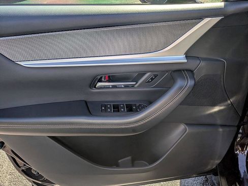 Certified 2025 MAZDA CX-90 3.3 Turbo S w/ Premium Package image 14