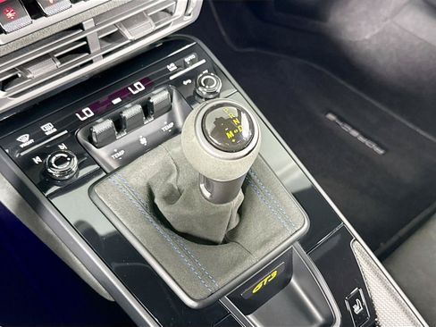 Used 2023 Porsche 911 GT3 RWD image 18